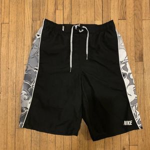NIKE Swim Shorts Lined Men Small Pockets